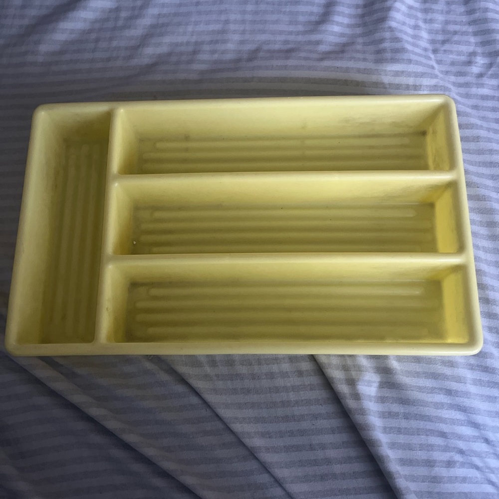 paint set: 9 acrylic paint w/ paint and brush organizer